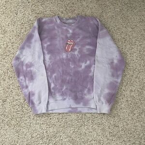 Size small tie dye sweatshirt!
